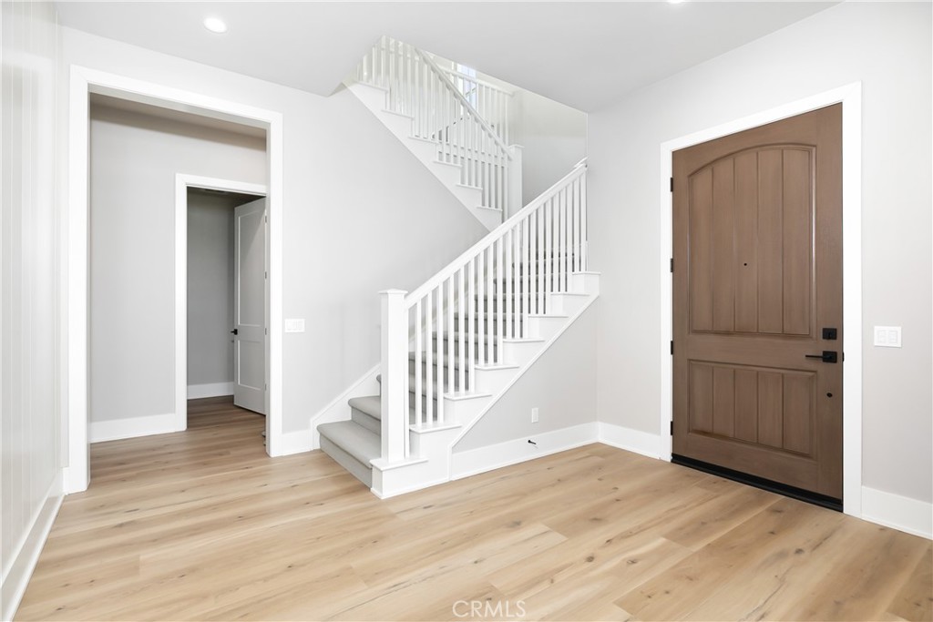 127 Oakstone