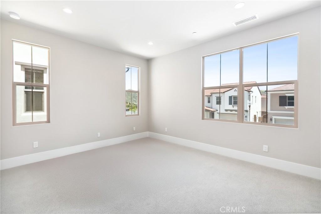 127 Oakstone