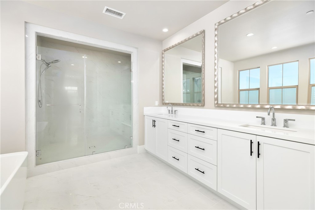 127 Oakstone