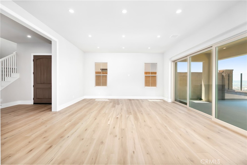 127 Oakstone