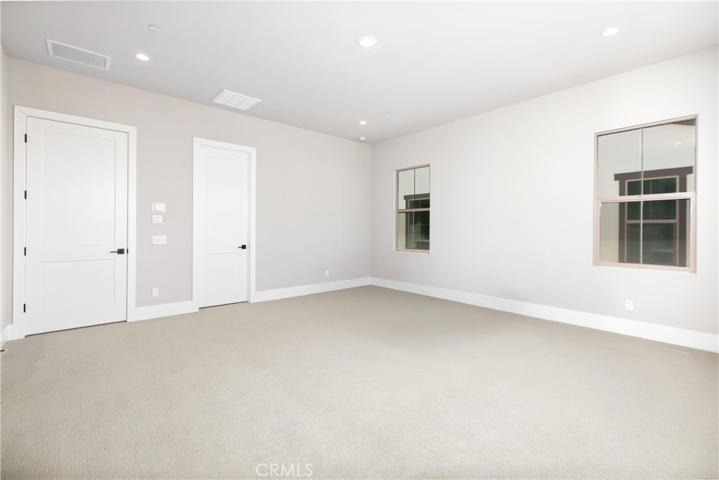 127 Oakstone