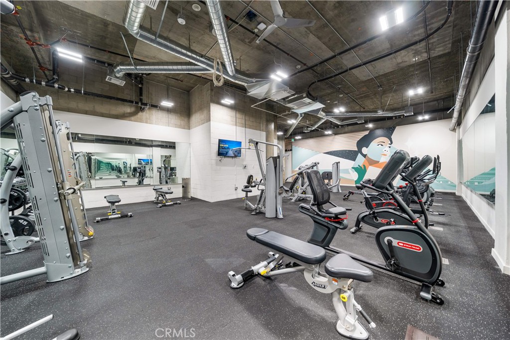 709 E Walnut Street 227