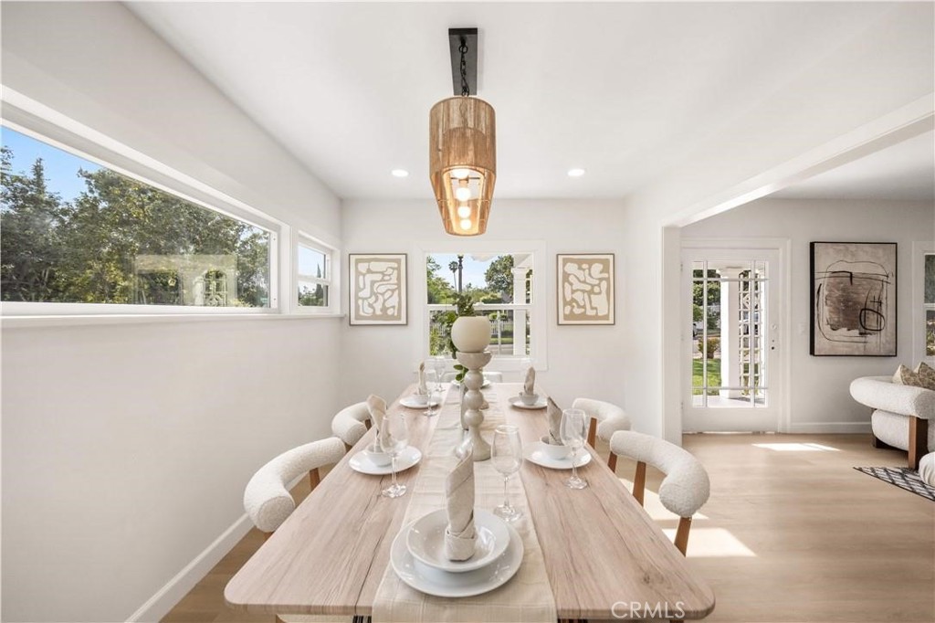 1166 N El Molino Avenue