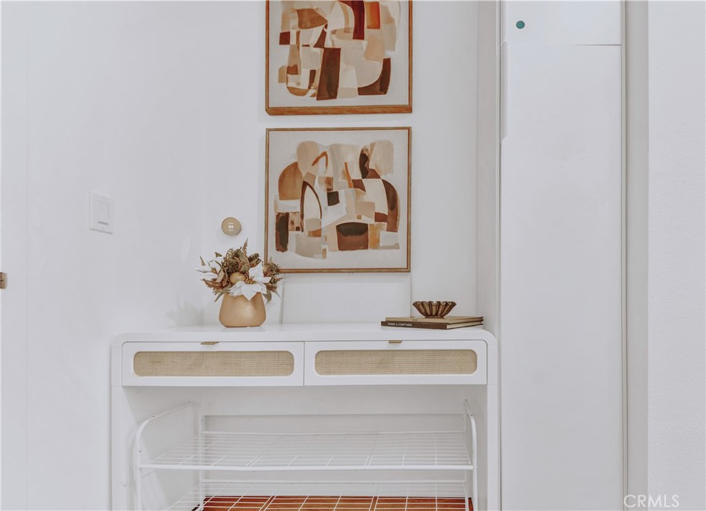 709 E Walnut Street 415