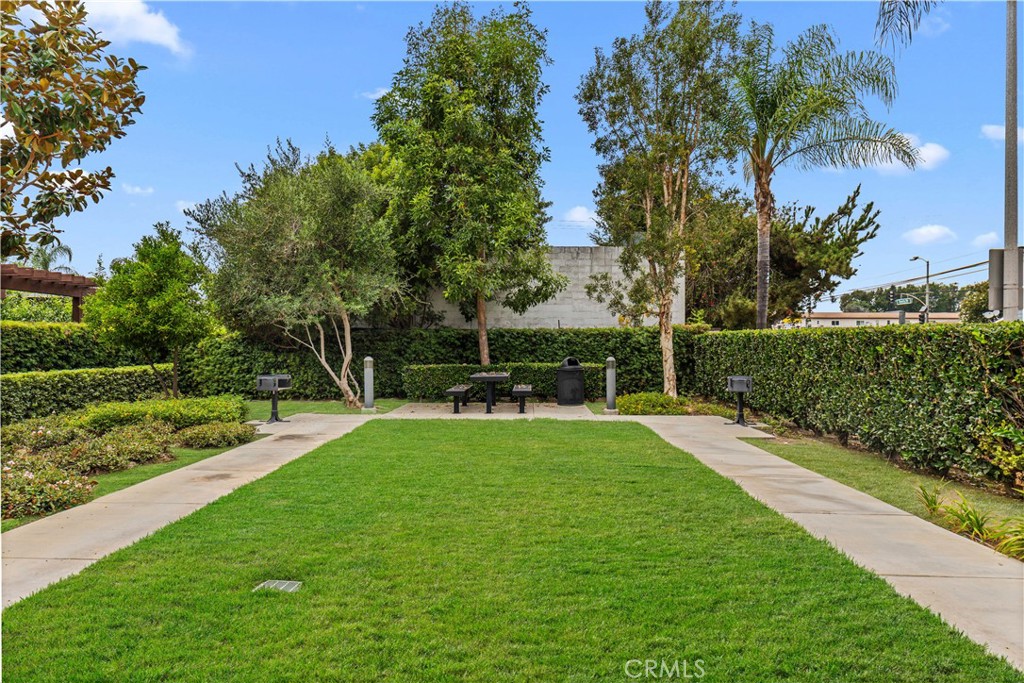 436 W Duarte Road A
