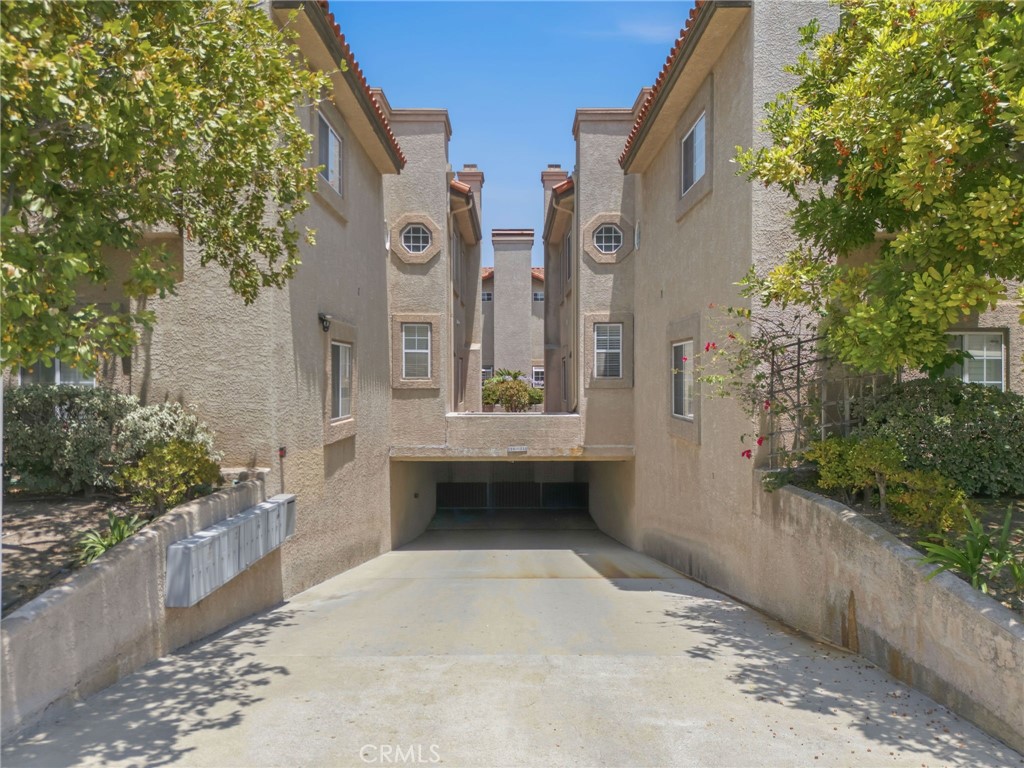 528 N Stoneman