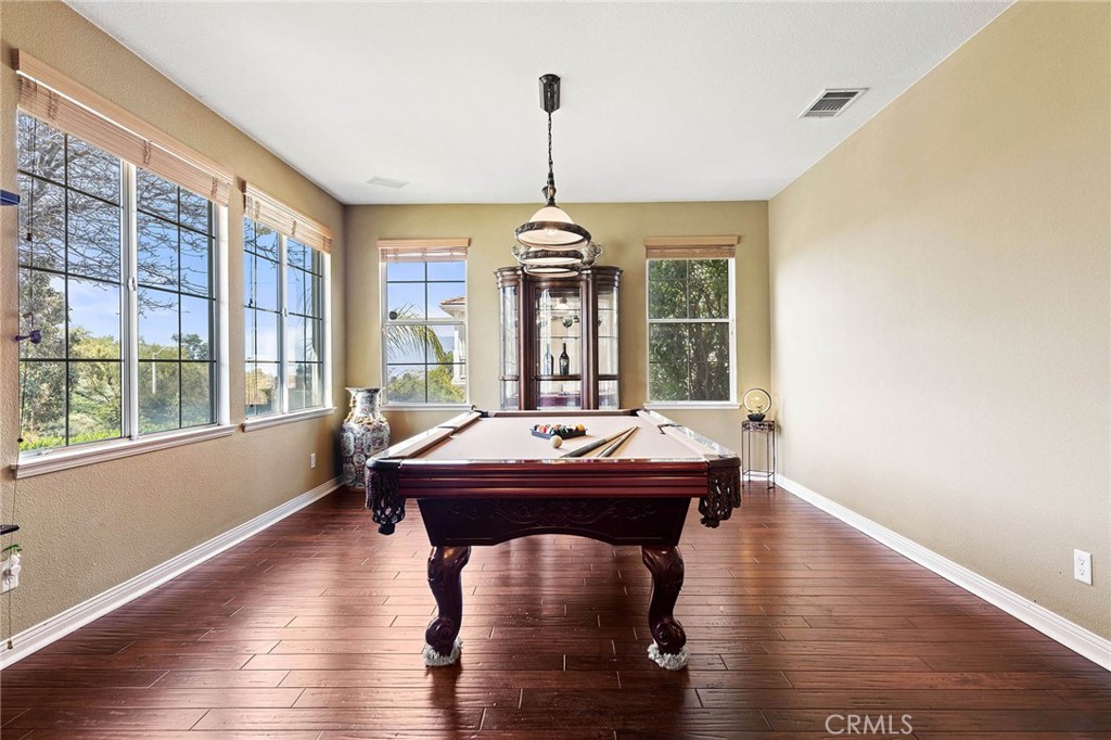 3165 Forest View