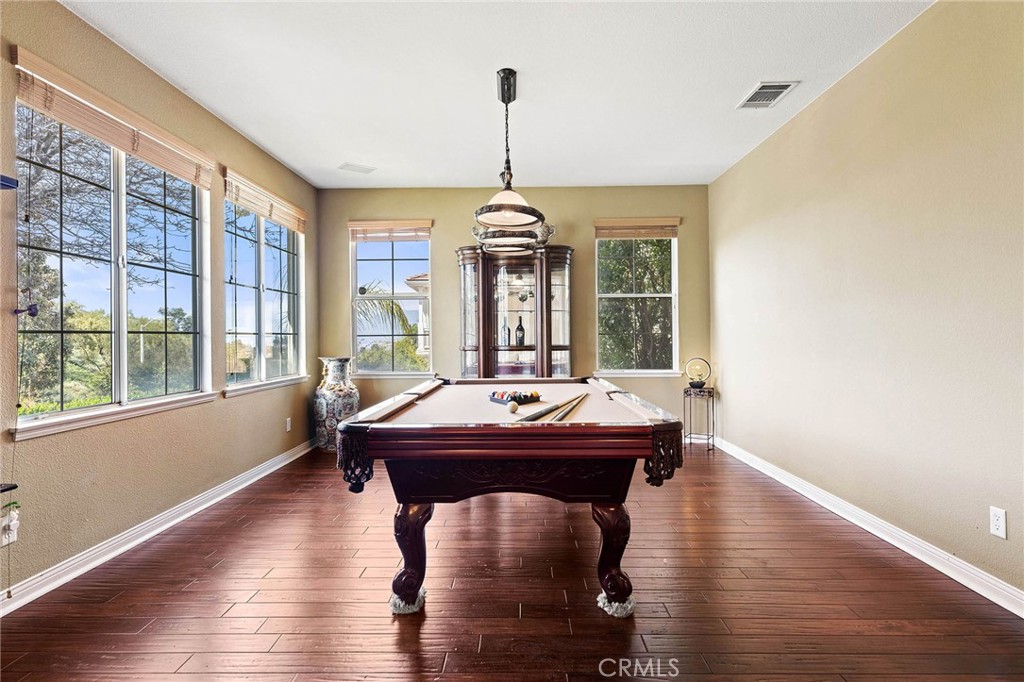 3165 Forest View