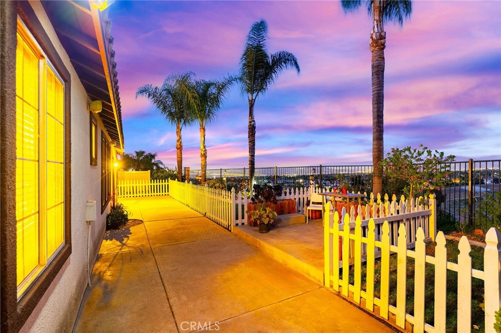 3165 Forest View