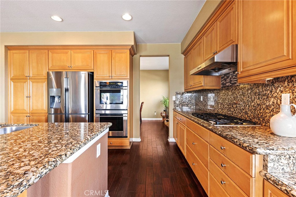 3165 Forest View