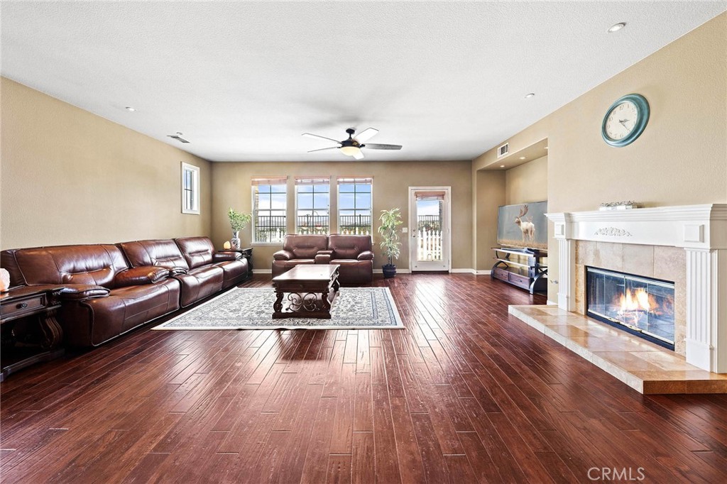 3165 Forest View