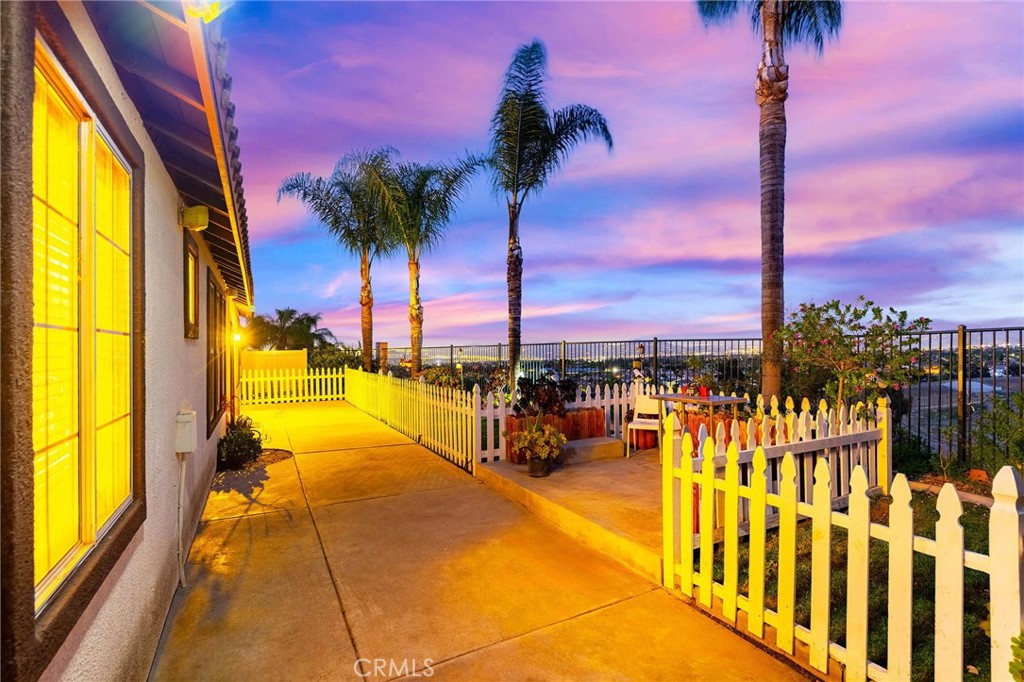 3165 Forest View
