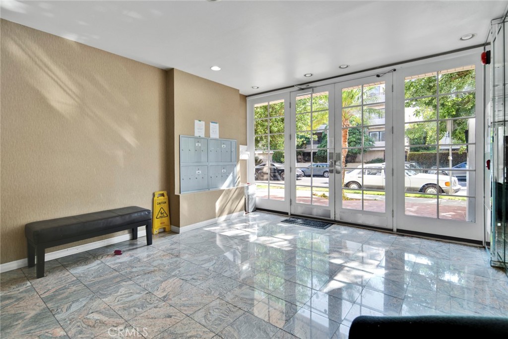 1800 Butler Avenue 104