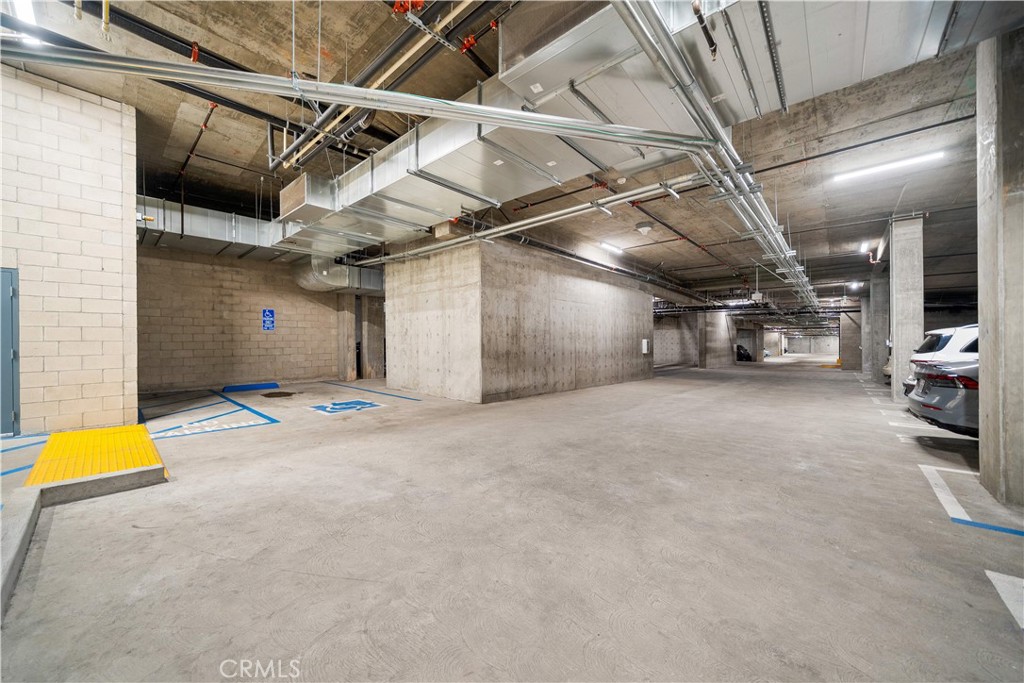 218 N El Molino Avenue 303