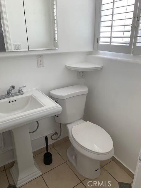244 Fernfield Street W 2