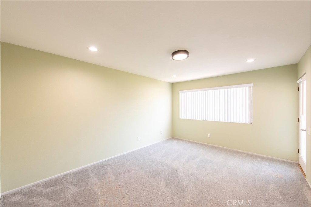 497 S El Molino Avenue 205
