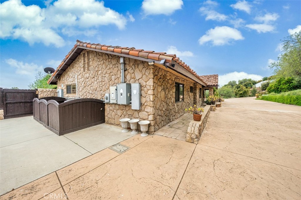 24405 Fuerte Road