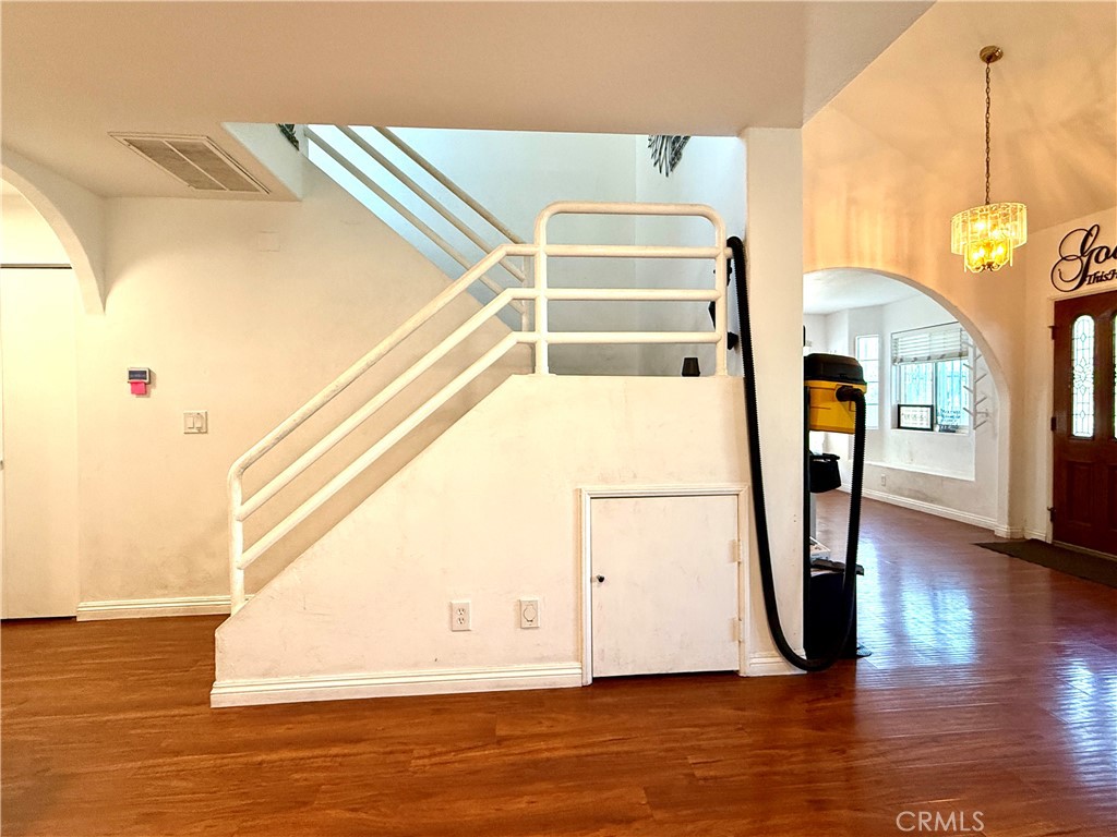 123 S Moore