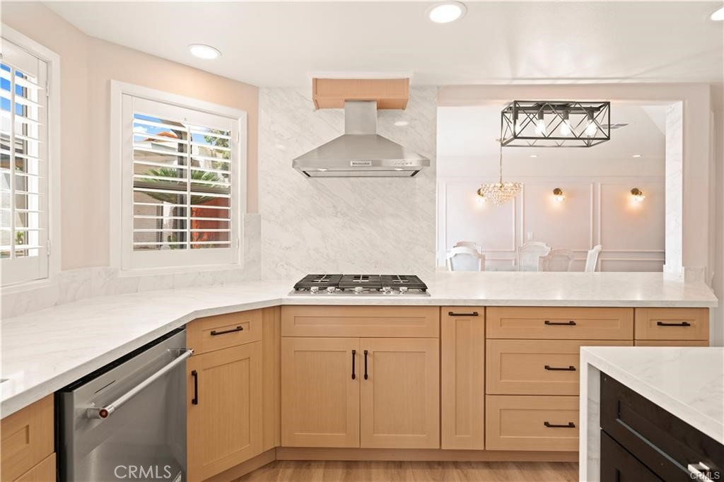 4751 Glen Ivy