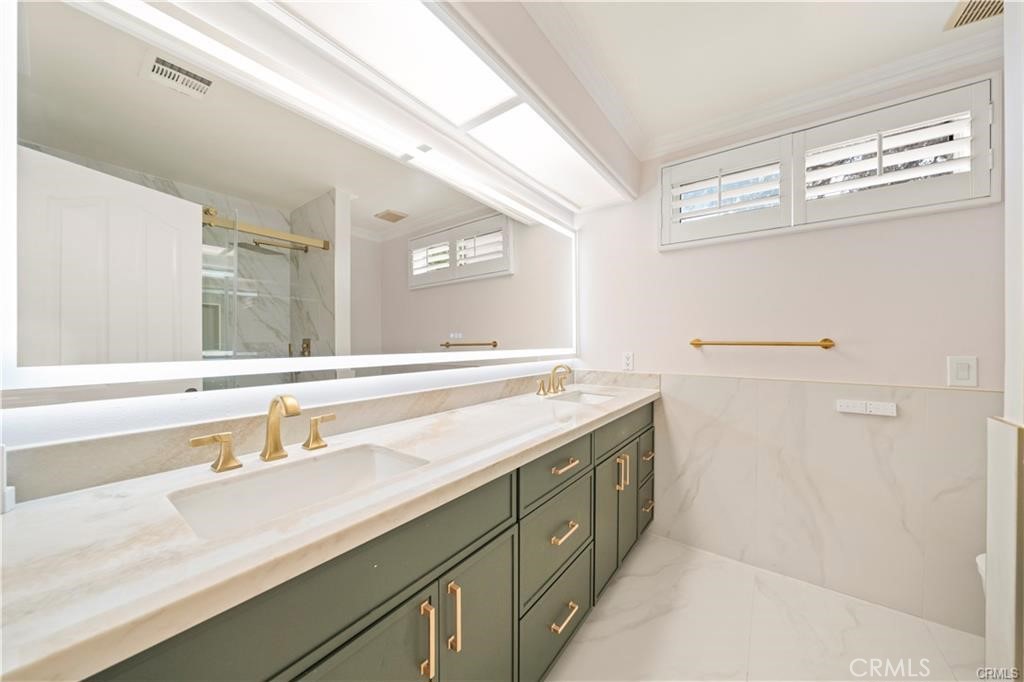 4751 Glen Ivy