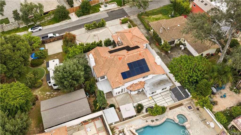 4751 Glen Ivy