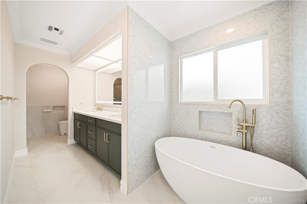 4751 Glen Ivy