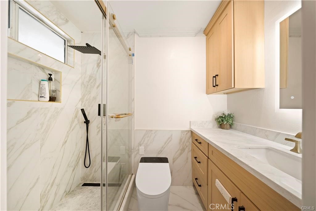 4751 Glen Ivy