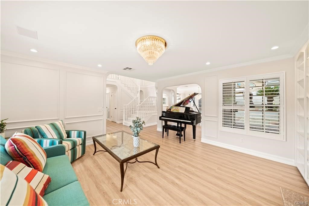 4751 Glen Ivy