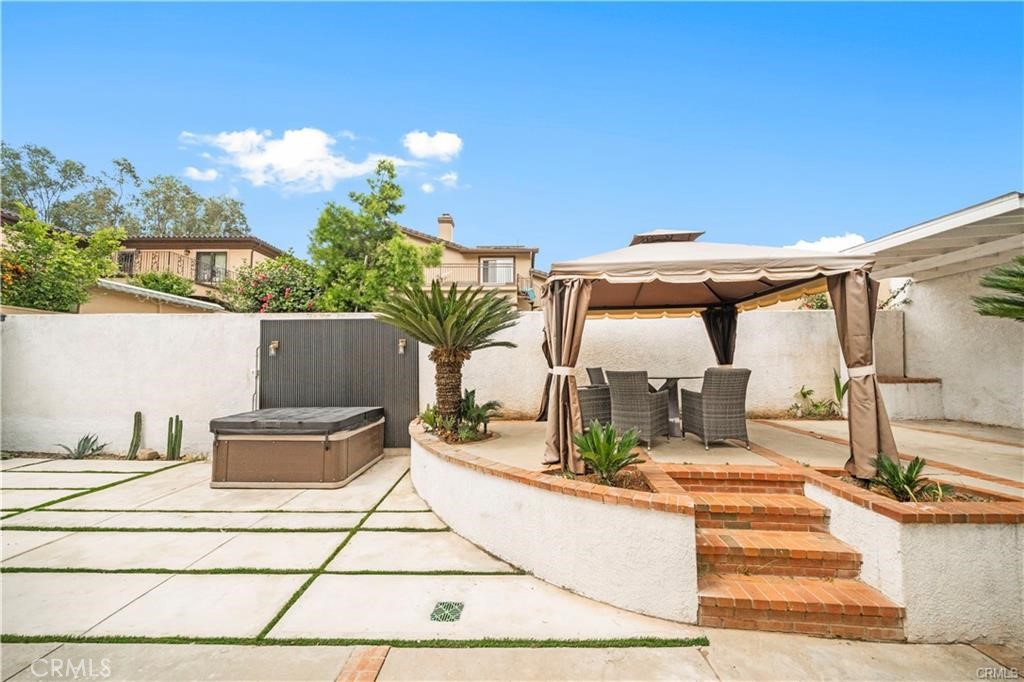 4751 Glen Ivy