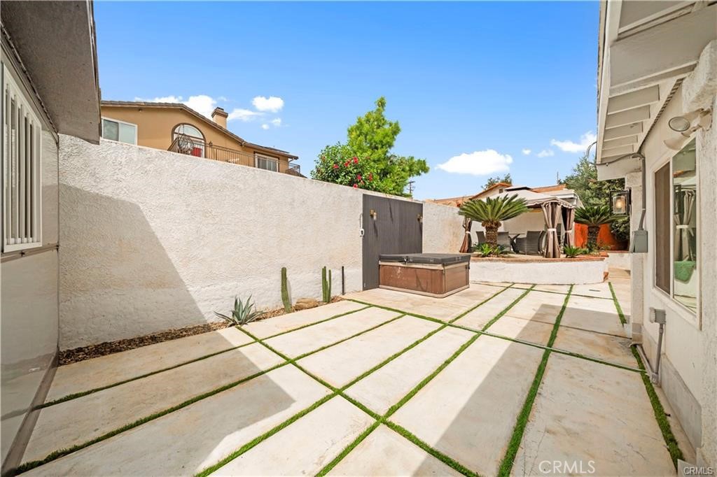 4751 Glen Ivy