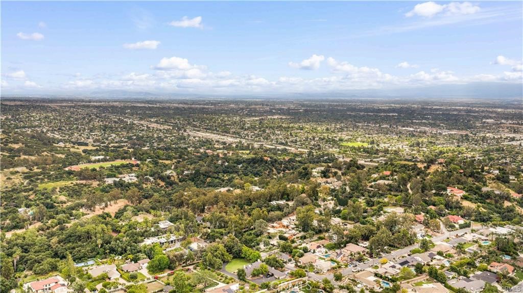 4751 Glen Ivy