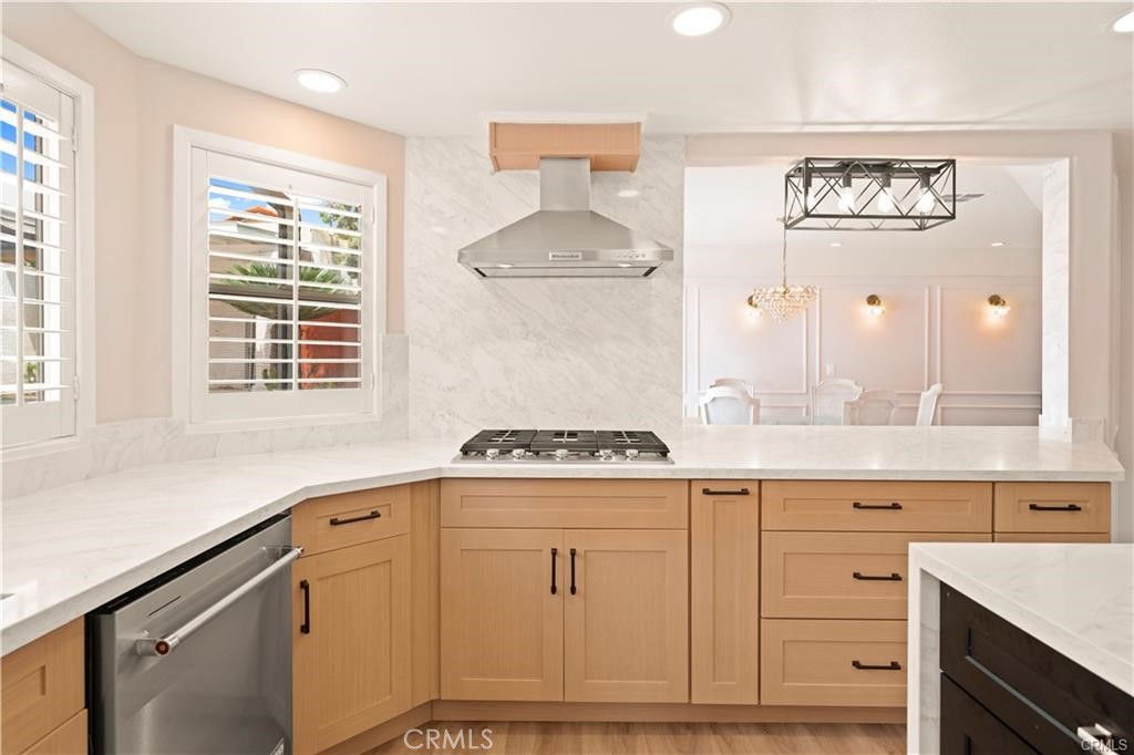 4751 Glen Ivy