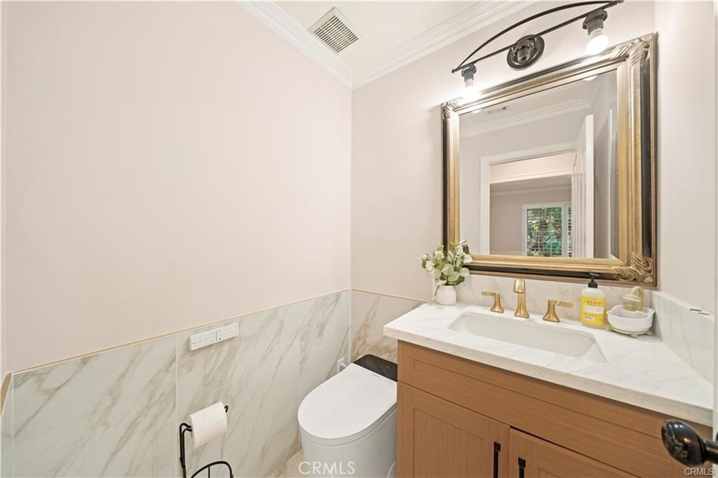 4751 Glen Ivy