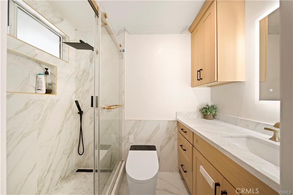 4751 Glen Ivy