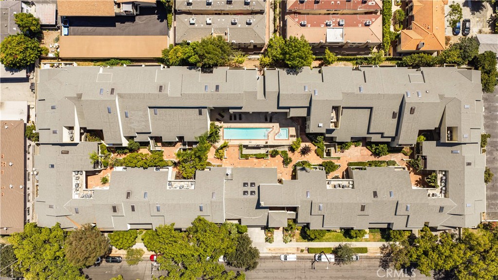 64 N Mar Vista Avenue 327