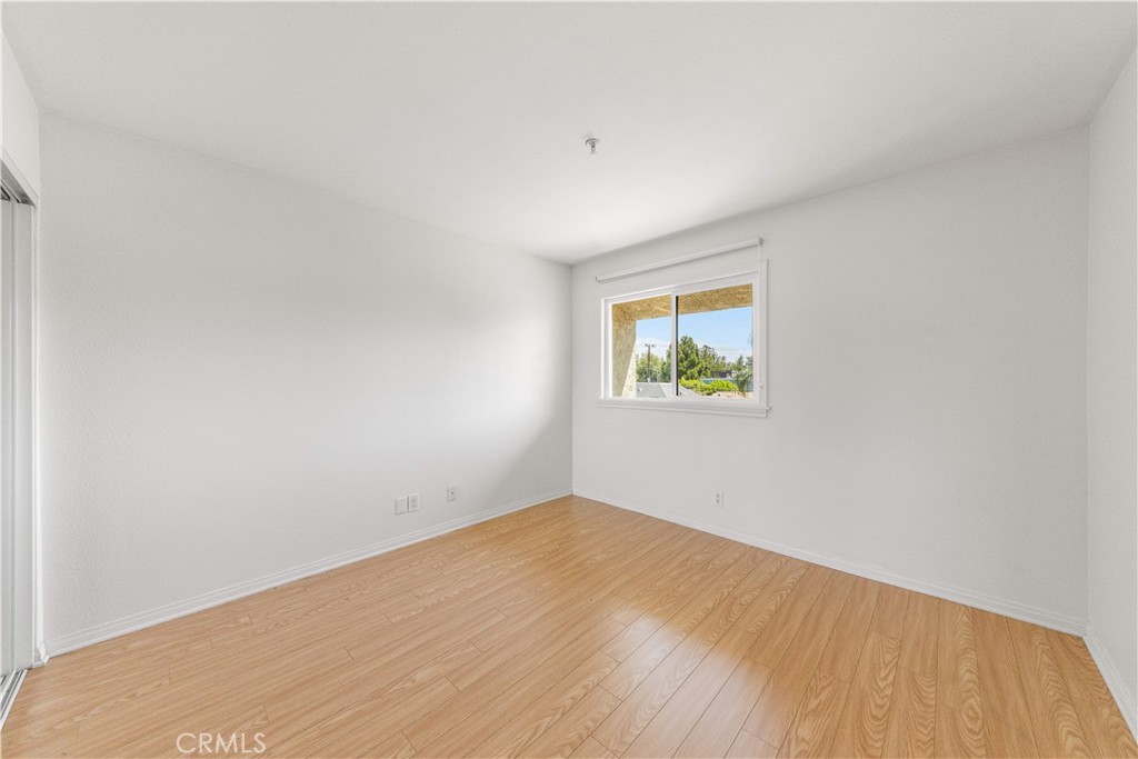 64 N Mar Vista Avenue 327