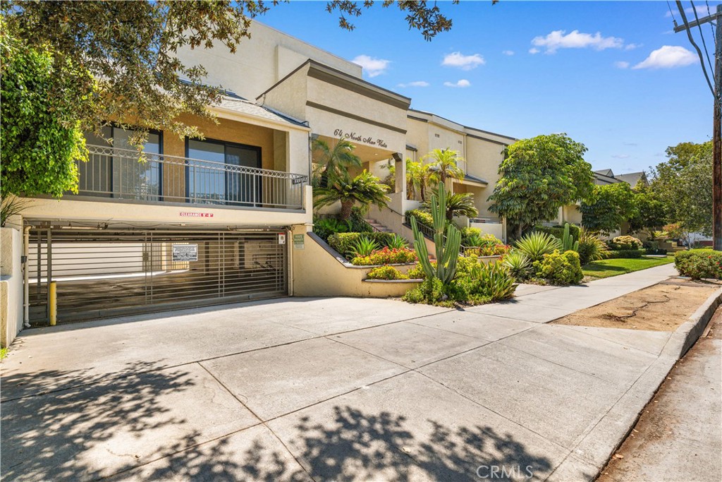 64 N Mar Vista Avenue 327
