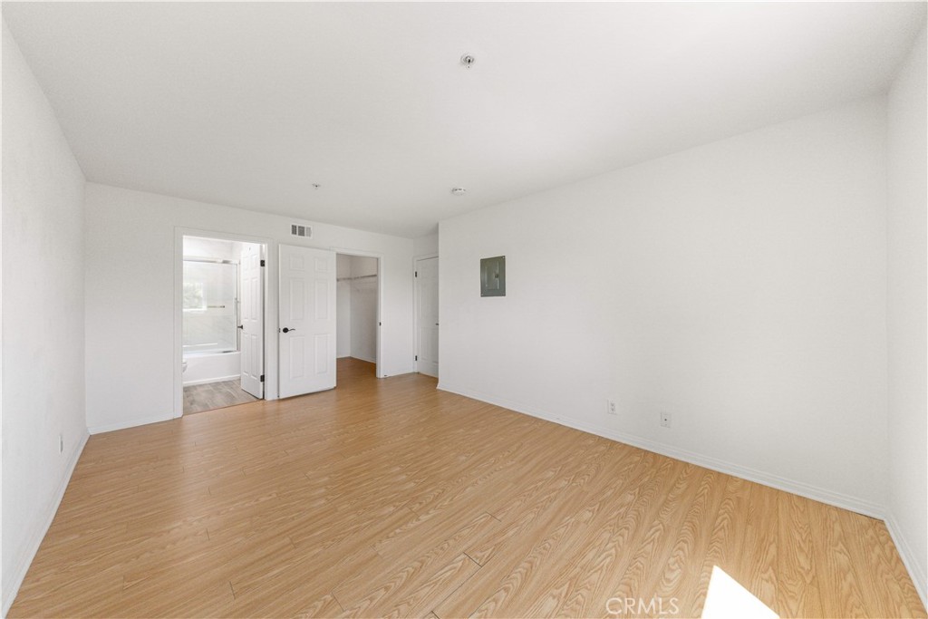 64 N Mar Vista Avenue 327