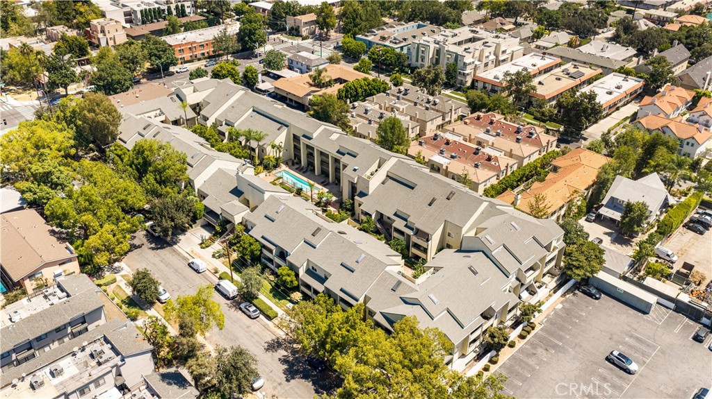 64 N Mar Vista Avenue 327
