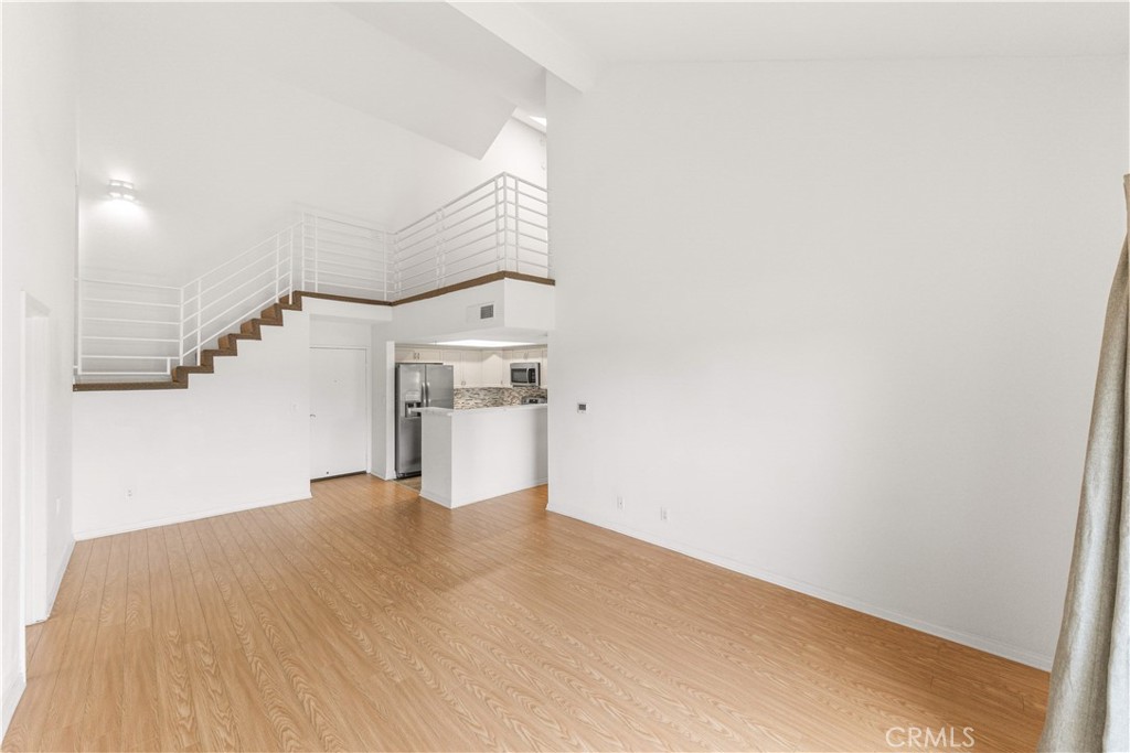 64 N Mar Vista Avenue 327