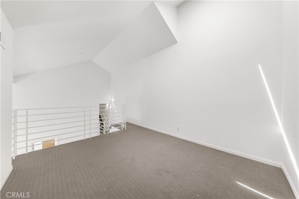 64 N Mar Vista Avenue 327