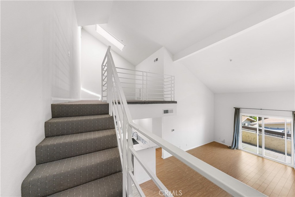 64 N Mar Vista Avenue 327