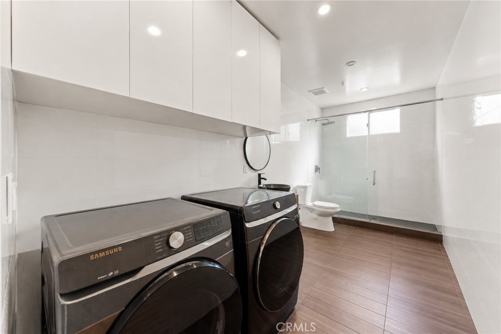 4326 Lynd