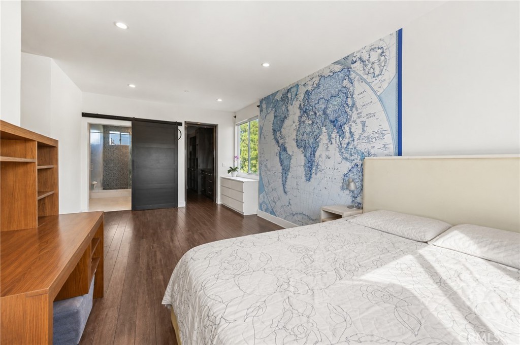 4326 Lynd