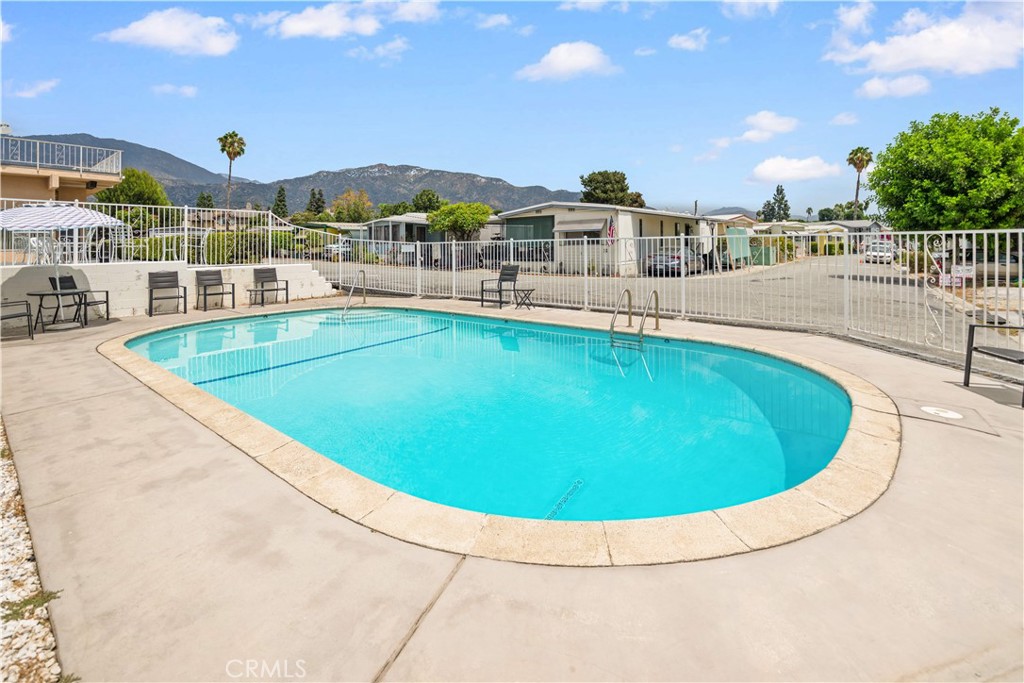 1035 17 E Huntington Avenue 17