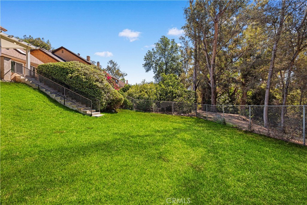 15757 Country Club Dr