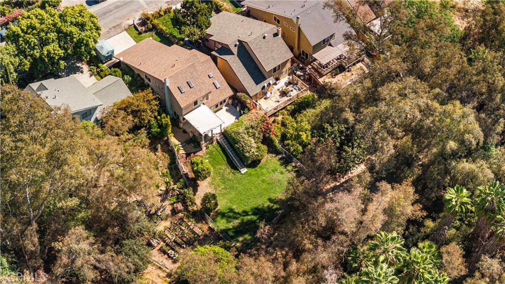 15757 Country Club Dr