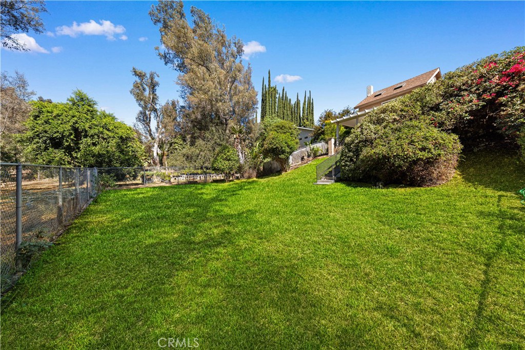 15757 Country Club Dr