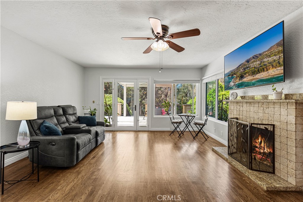 15757 Country Club Dr