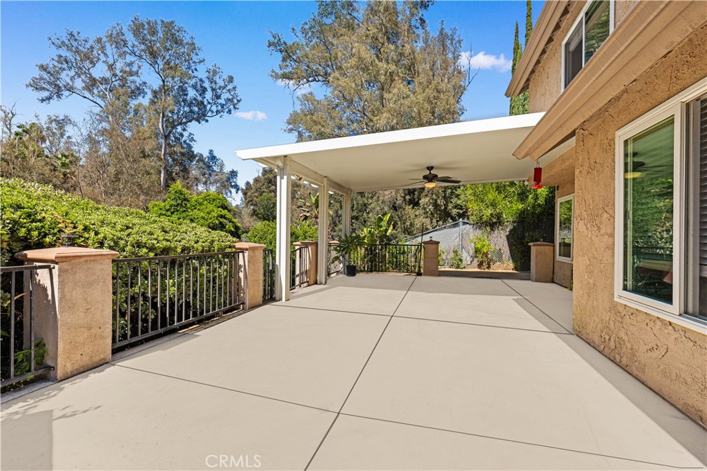 15757 Country Club Dr